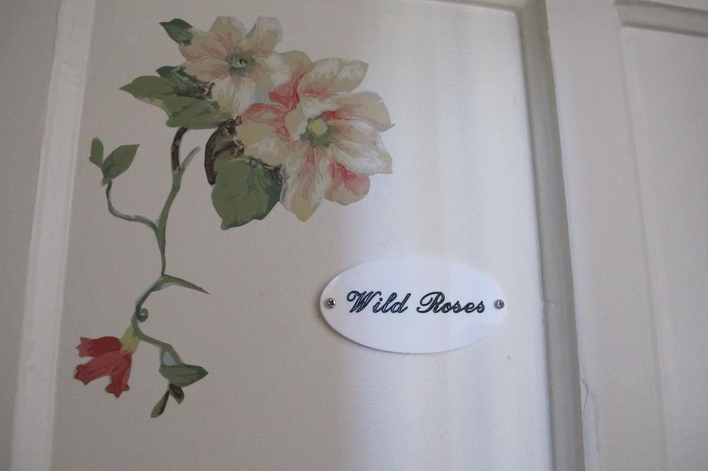 Wild Roses Bed and Breakfast Amsterdam Buitenkant foto